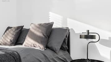 Desk, iron/ironing board, free WiFi, bed sheets