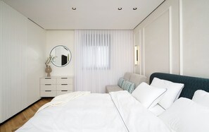 Skrivebord, arbejdsområde til bærbare computere, gratis Wi-Fi