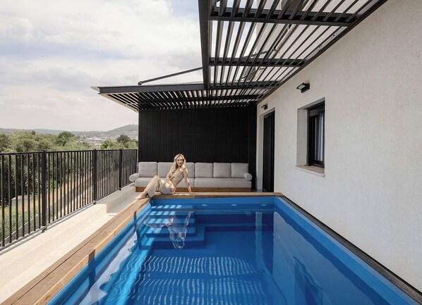 Exterior - Artemis (Tiberias)