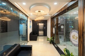 Reception - Treebo Sri Krishna Palace (Bhubaneshwar)