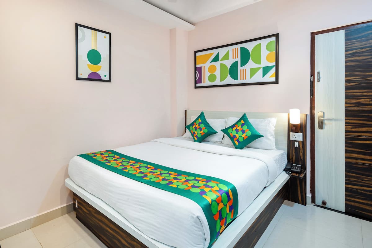 Economy Double Room | Iron/ironing board