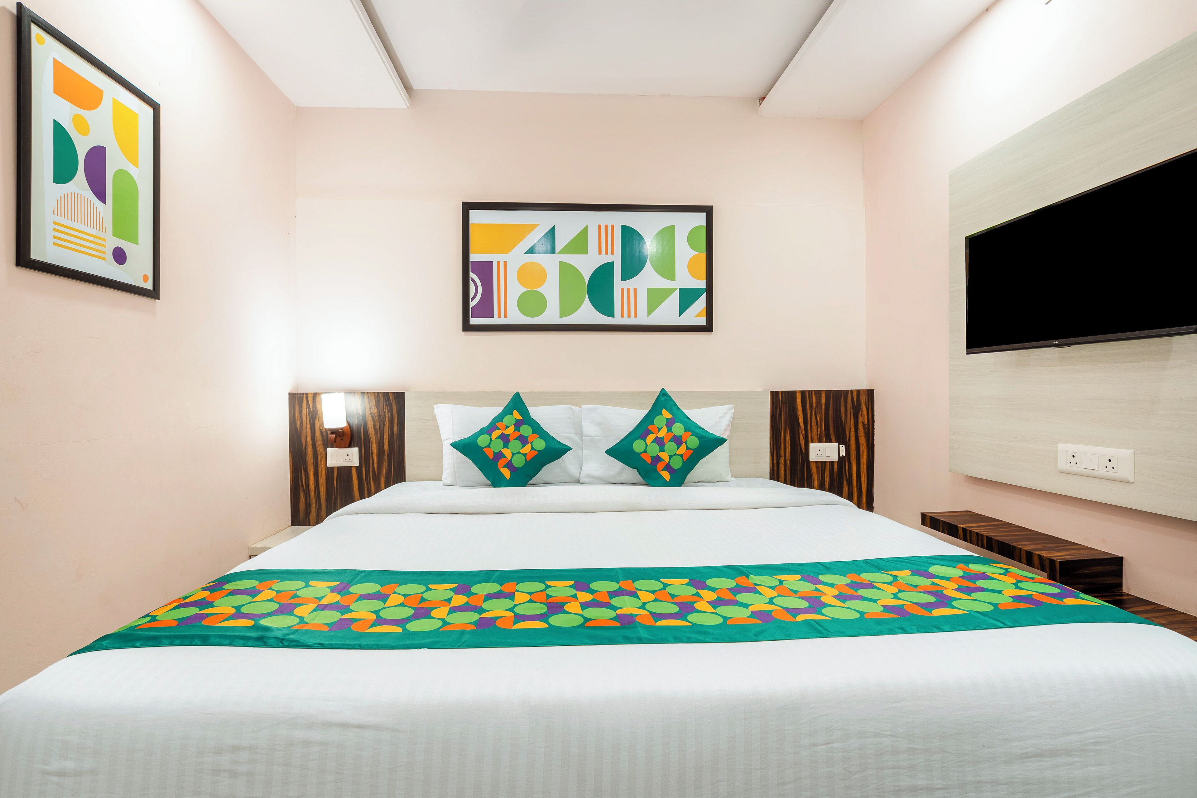 Standard Double Room | Iron/ironing board