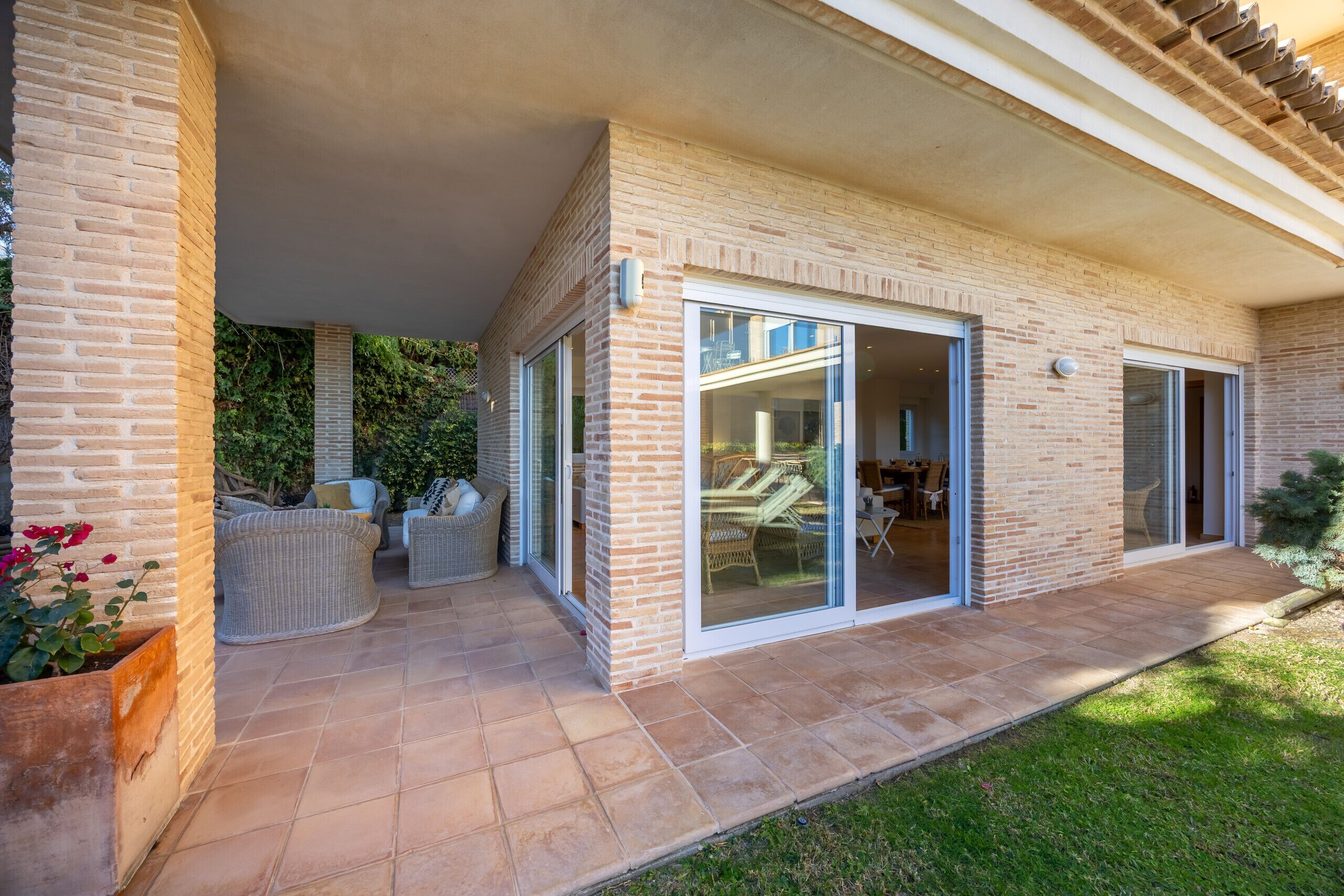 Villa, Smoking
