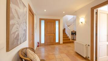 Villa, para fumadores | 6 habitaciones