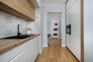 Micro-ondas, fogão, cooktop, lava-louças