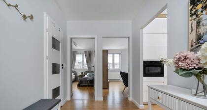 Spacious Apartment | Air Conditioning, Balcony and Parking