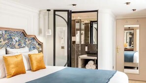 Desk, iron/ironing board, free WiFi, bed sheets
