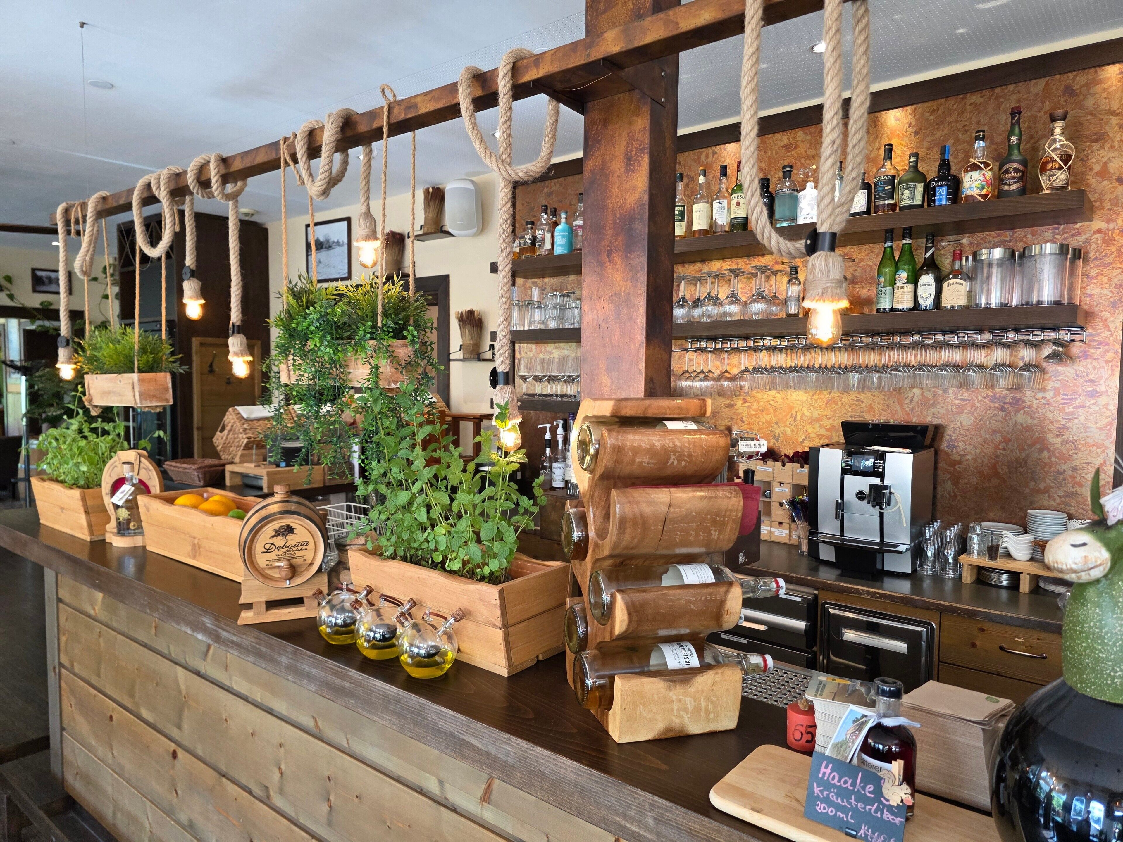 Bar (in der Unterkunft)