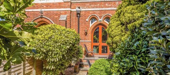 Seaside Chapel Retreat - Cinema Snug+Free Parking