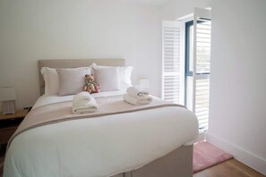 3 bedrooms, iron/ironing board, travel cot, WiFi - Cliff Cottage - Cookswood (Somerset)
