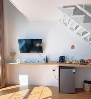 Deluxe Villa | Free WiFi - Alan Pool Villa Bangsaen (Saensuk)