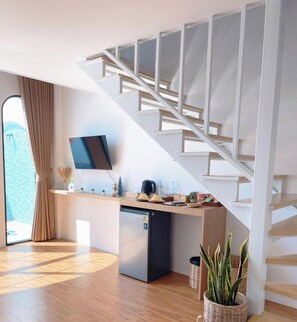 Deluxe Villa | Free WiFi - Alan Pool Villa Bangsaen (Saensuk)