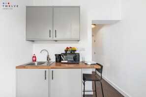 Private kitchen - Modern Studio with En-Suite & Kitchenette 7 - Brixton (London)