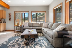 Condo, 1 Bedroom | Living area | Smart TV