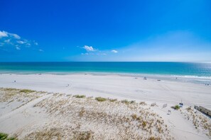 Beach - Phoenix Gulf Shores by Brett/Robinson Vacations (Gulf Shores)
