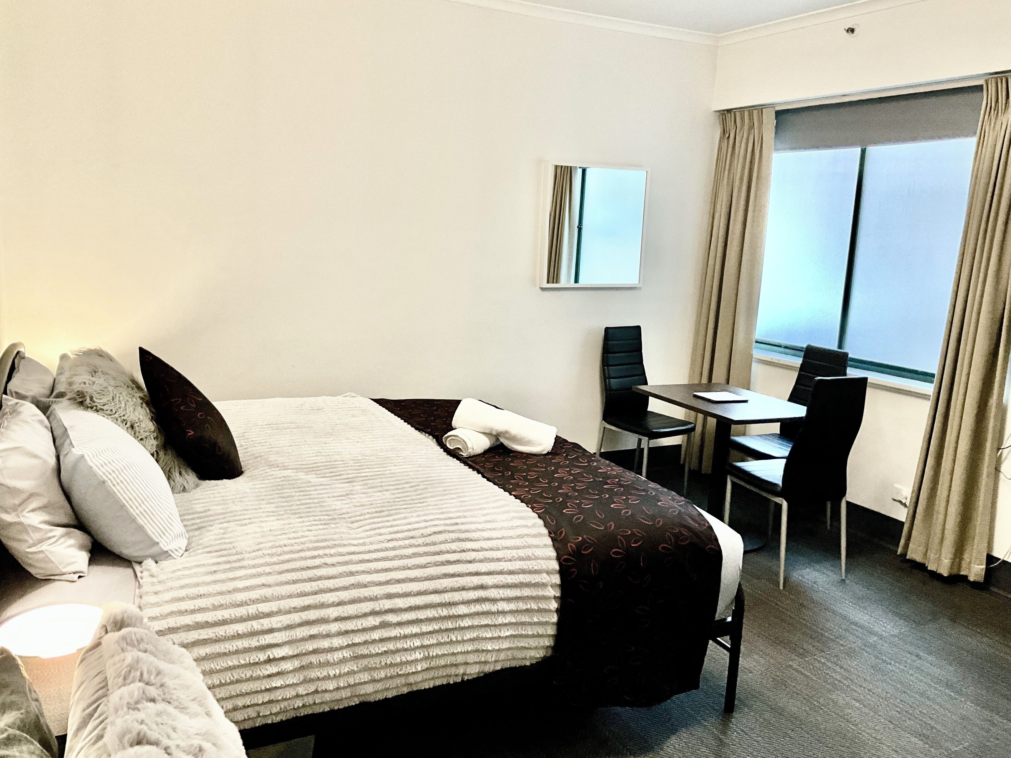 Strykejern/-brett, wi-fi og sengetøy