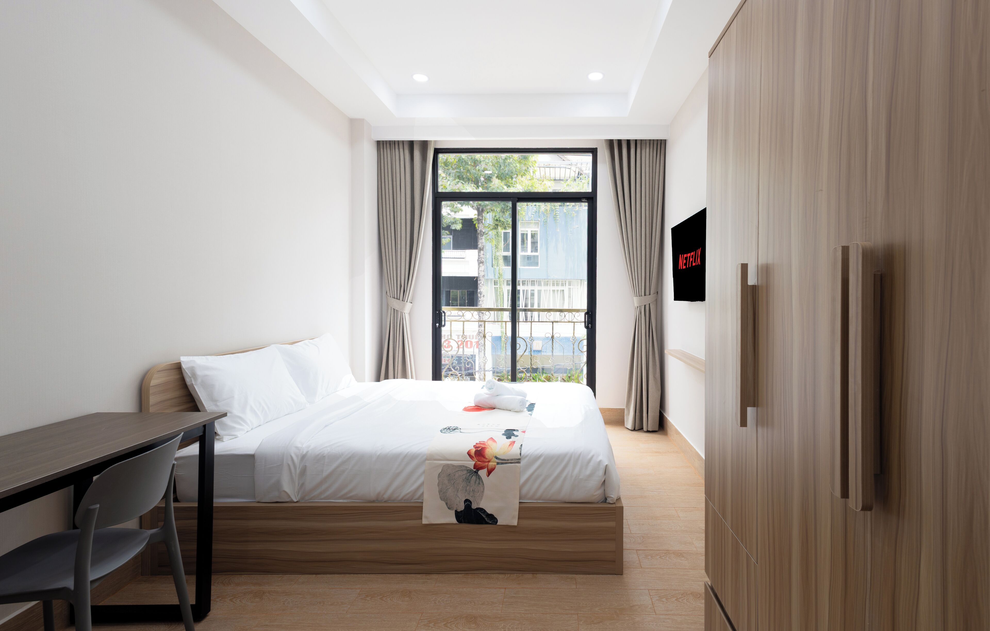 Desk, iron/ironing board, free WiFi