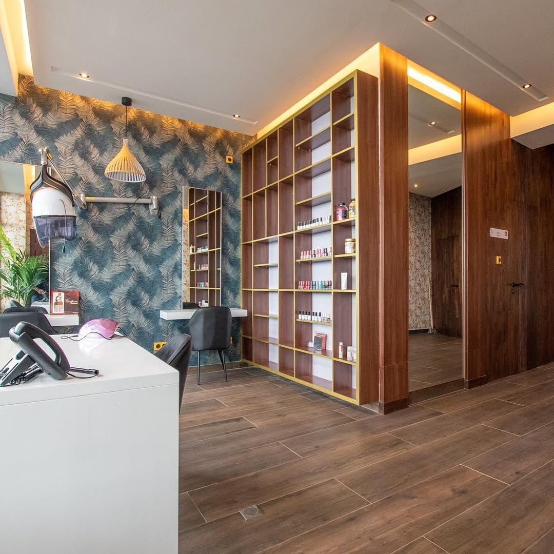 Soins corporels, massages aux pierres chaudes, massages suédois