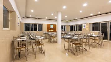 تناول الطعام