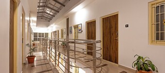 Treebo Golden Paradise