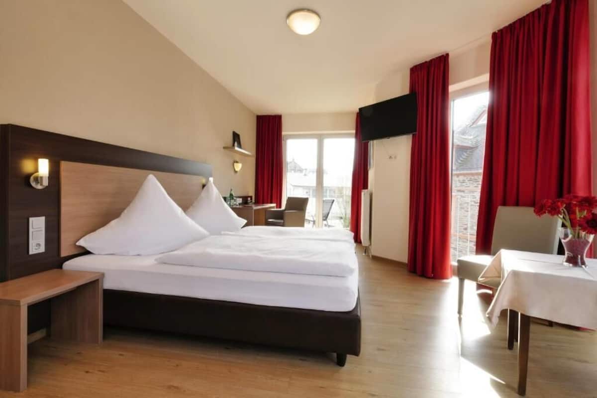 Superior Double Room, Balcony | In-room safe, desk, free WiFi