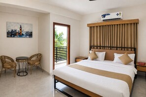 Deluxe Penthouse, 4 Bedrooms | Desk, blackout curtains, soundproofing, iron/ironing board - DeVerveil Serviced Apartment (Mysore)