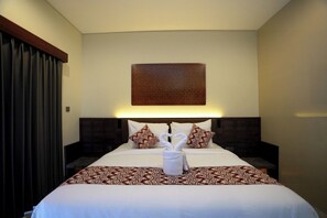 Deluxe Double Room, 1 King Bed | Desk, laptop workspace, free WiFi