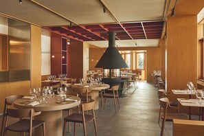 Restaurant - Rifugio Colere 1600 by Cloud 7 (Colere)