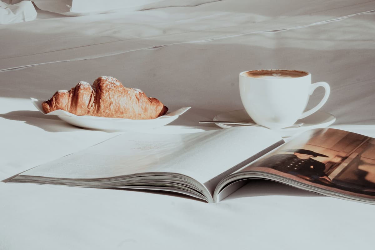 Superior-værelse - flere senge | Pengeskab på værelset, mørklægningsgardiner, strygejern/strygebræt