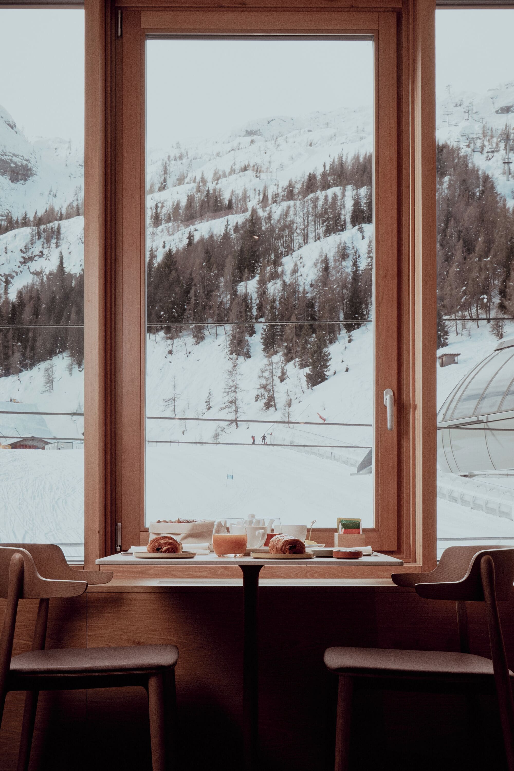 매일 풀 브렉퍼스트 아침 식사(1인당 EUR 25)