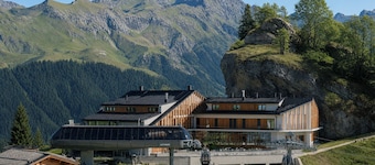 Rifugio Colere 1600 by Cloud 7