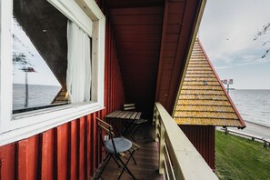 Deluxe Double Room, Balcony, Lagoon View | Terrace/patio