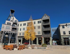 Exterior - New Listing! Top Floor w/Slope Views (Keystone)