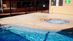 Pool - Tide and Tennis Retreat Nelson Bay (Nelson Bay)