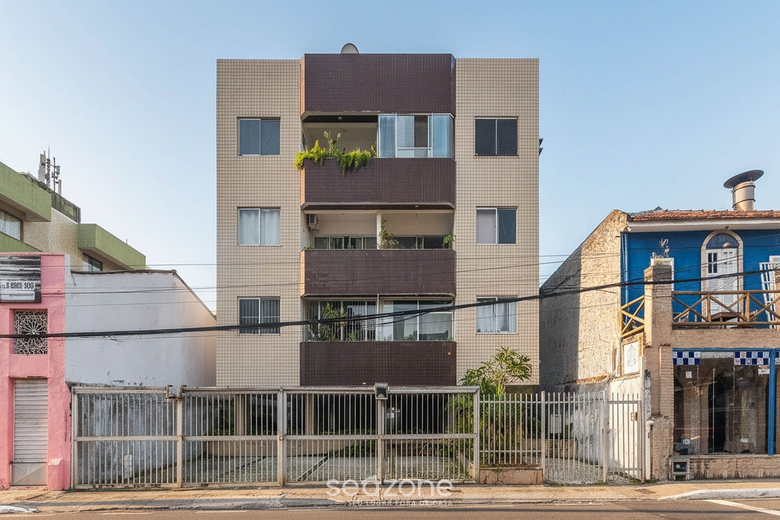 Basic Apartment | Exterior