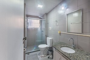 Basic-lejlighed | Badeværelse | Bruser