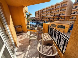 Appartement, 2 chambres, accessible aux personnes à mobilité réduite, fumeur | Balcon