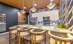 Fridge, microwave, oven, stovetop - Lux Nash Party•10 Beds•Hot Tub•Game Room + Pool (Nashville)