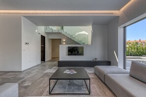 TV - Villa A by Tourist Adria Group (Fažana)