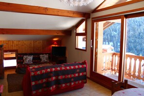 Living area - Apartment in chalet Courchevel Moriond 1650 (Courchevel)