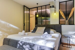 Junior Suite, 1 Queen Bed with Sofa bed, Kitchen, Courtyard View | In-room safe, iron/ironing board, free WiFi - MONTAIGNE EXECUTIVE SUITE (Paris)
