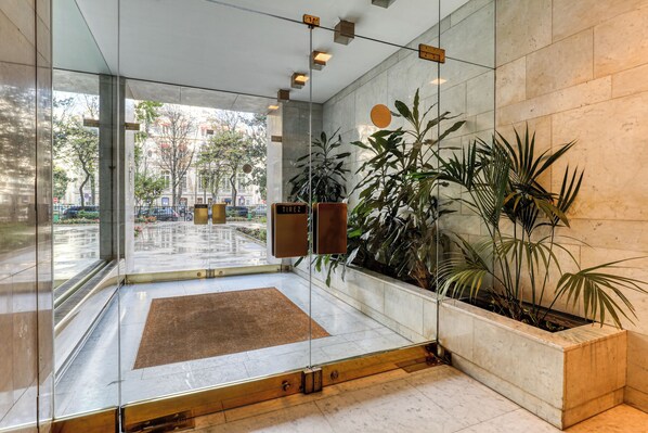 Lobby - MONTAIGNE EXECUTIVE SUITE (Paris)