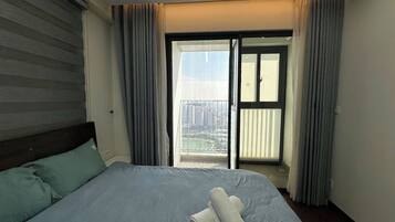 Soundproofing, iron/ironing board, free WiFi