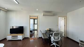 Soundproofing, iron/ironing board, free WiFi