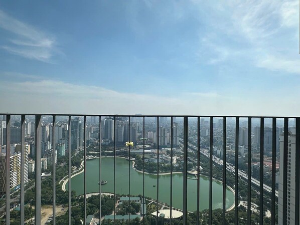 Front of property - Jenny Apart D' Eldorado Tan Hoang Minh (Tay Ho)