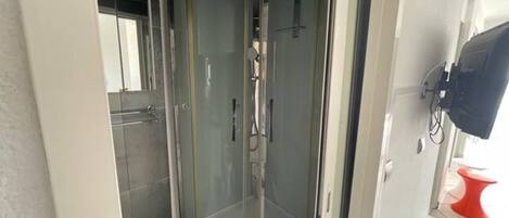 Dusche, Haartrockner