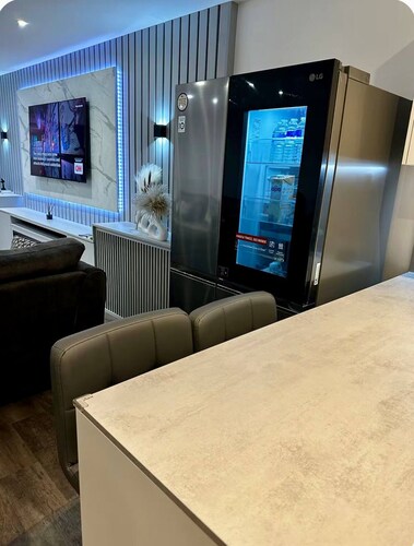 Room-a Beautiful Home Beside Bluewater s