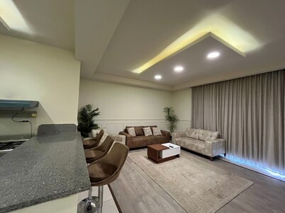 Perfect 3-bedroom apartment with AC in charming Giza Governorate
