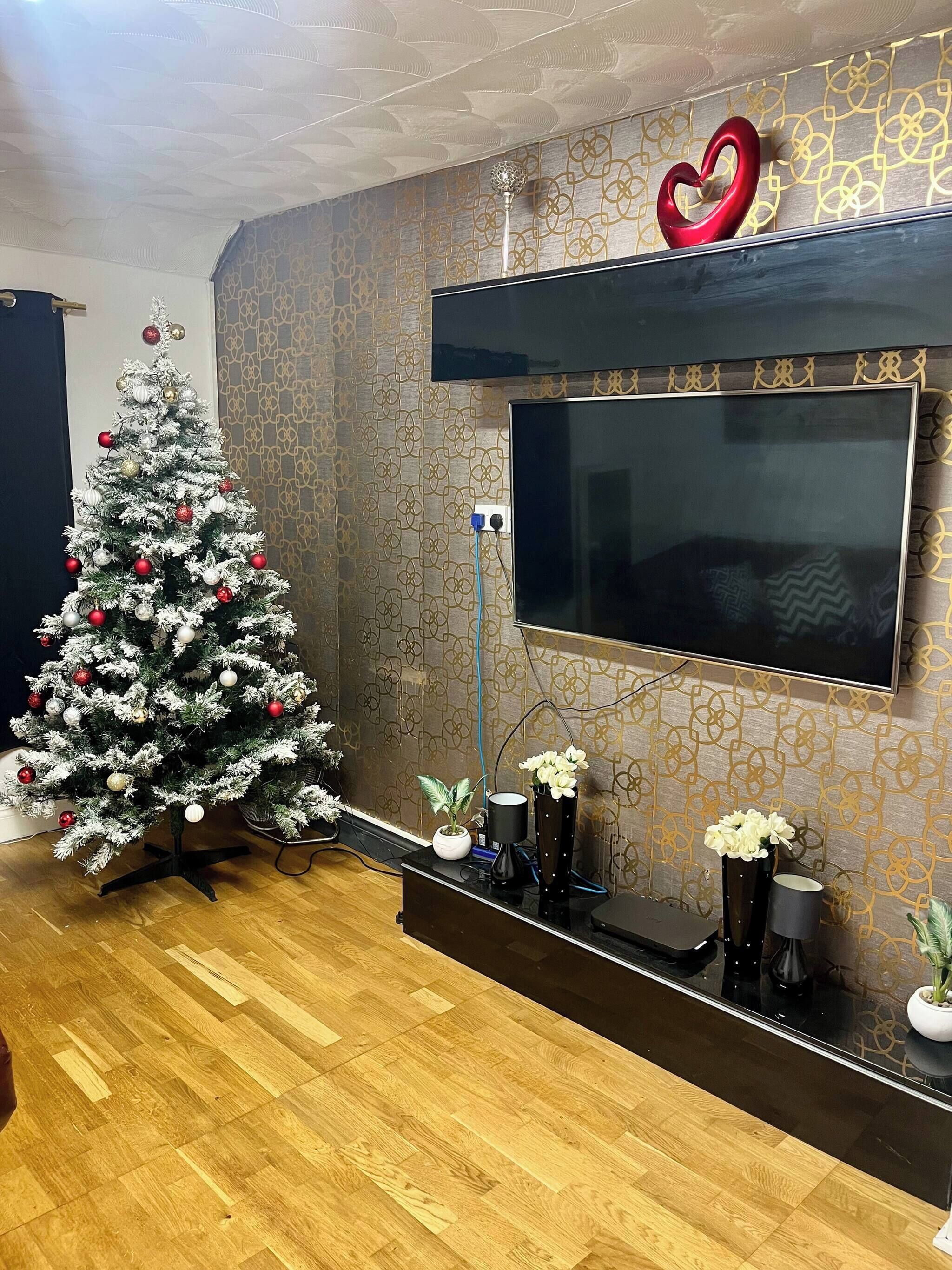 Shared Dormitory, 3 Bedrooms | Interior