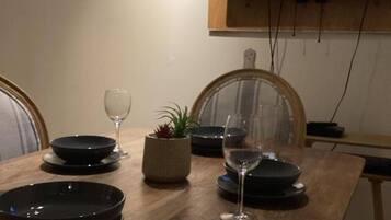 Shared Dormitory, 3 Bedrooms | Dining room